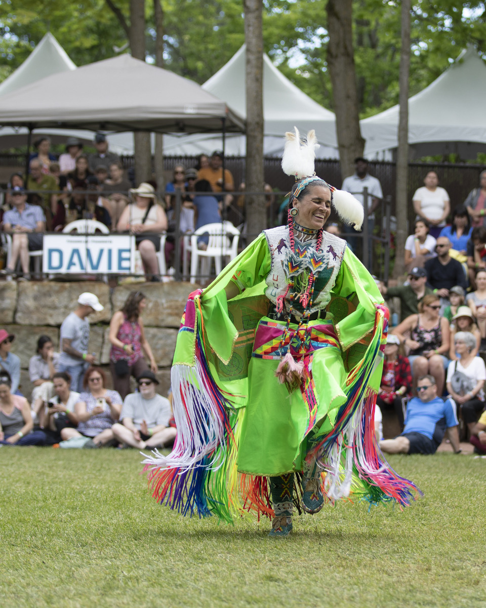 Davie célèbre la Journée nationale des peuples autochtones et s’associe au Pow Wow international de Wendake